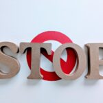 散歩中にわんちゃんが吠える原因は“習慣”？今日からできる改善ポイント